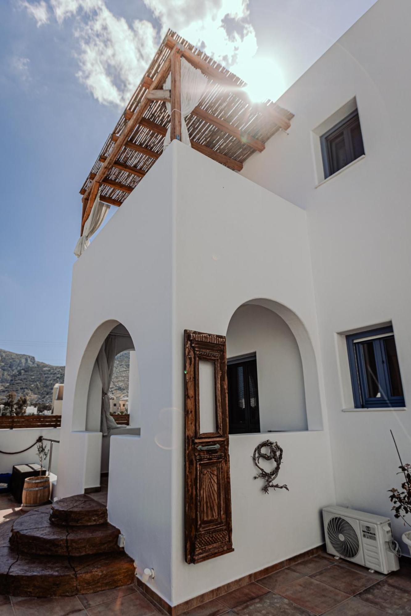 La Belle Vie - Santorini - Adults Only Lejlighed Kamári Eksteriør billede