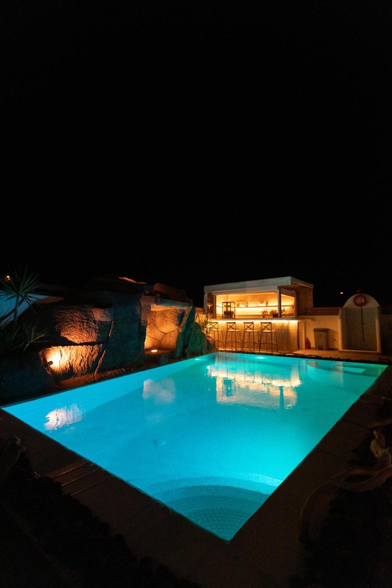 La Belle Vie - Santorini - Adults Only Lejlighed Kamári Eksteriør billede